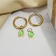 thumbnail image 2 of JeenMata Aros de 2 Quilates con Bisel de Piedra Natal de Agosto y Corte Esmeralda, Peridoto, Chapados en Oro Amarillo, 2 of 6