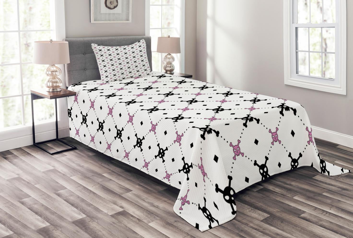 Skull Bedspread Set Girly And Crossbones Checd Pattern Simple Artistic Design Image Decorative Quilted Coverlet With Pillow Shams