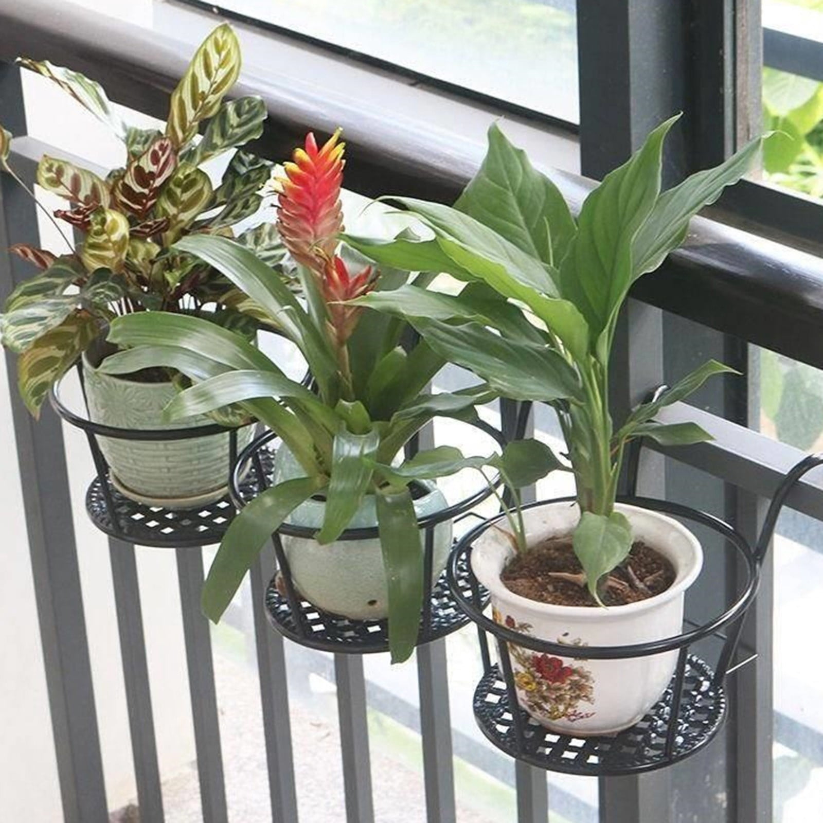 XKHZJL Hanging Planter Shelf Decorative Flower Pot Plant Holder, Iron Hanging Plant Holder Over The Rail Metal Fence Planters, Hanging Bucket Flower Pot Holder for Patio Balcony Outdoor Plants