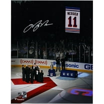 Mark Messier New York Rangers Autographed 16" x 20" Banner Raising Photograph - Fanatics Authentic Certified