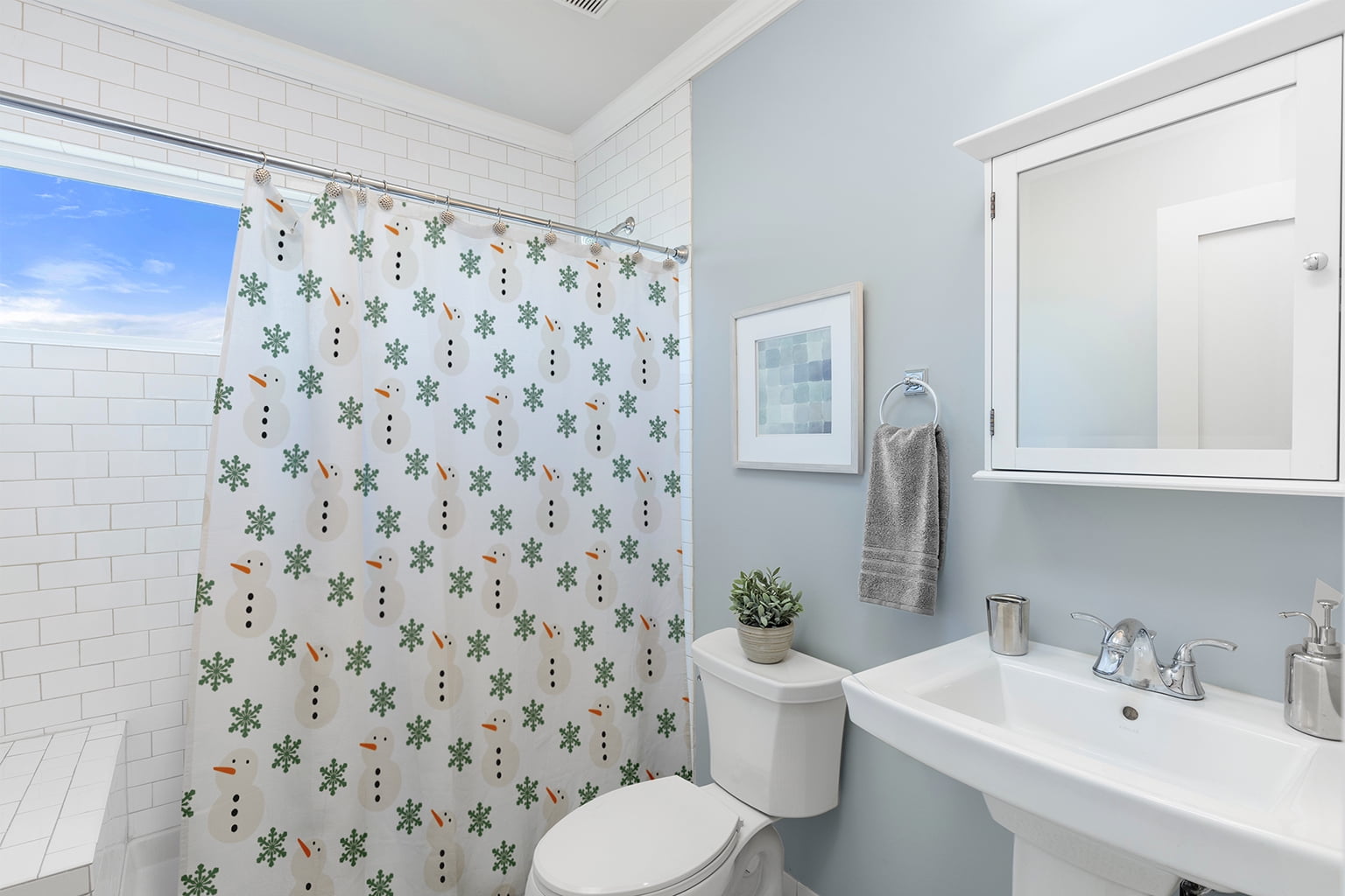 Simply Daisy 70" W x 73" L Snow Men In Snowstorm Polyester Shower Curtain, Succulent Green [1 Ct]