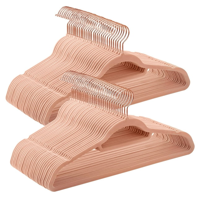 Juego de 60 perchas SONGMICS de terciopelo, color rosa coral UCRF0021R01