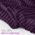 thumbnail image 3 of Blanket Utopia Bedding, 100% algodón, gofre, 300 g/m², color ciruela, 3 of 7