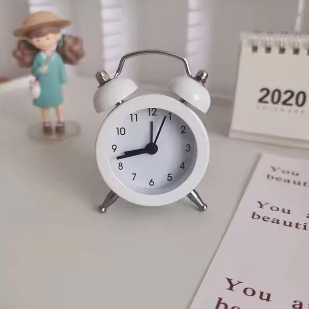 Retro Loud Alarm Clock, Double Bell Mechanical Key Wound Pointer Silent Alarm, Night Light Clock photo Retro Loud Alarm Clock, Double Bell Mechanical Key Wound Pointer Silent Alarm, Night Light Clock