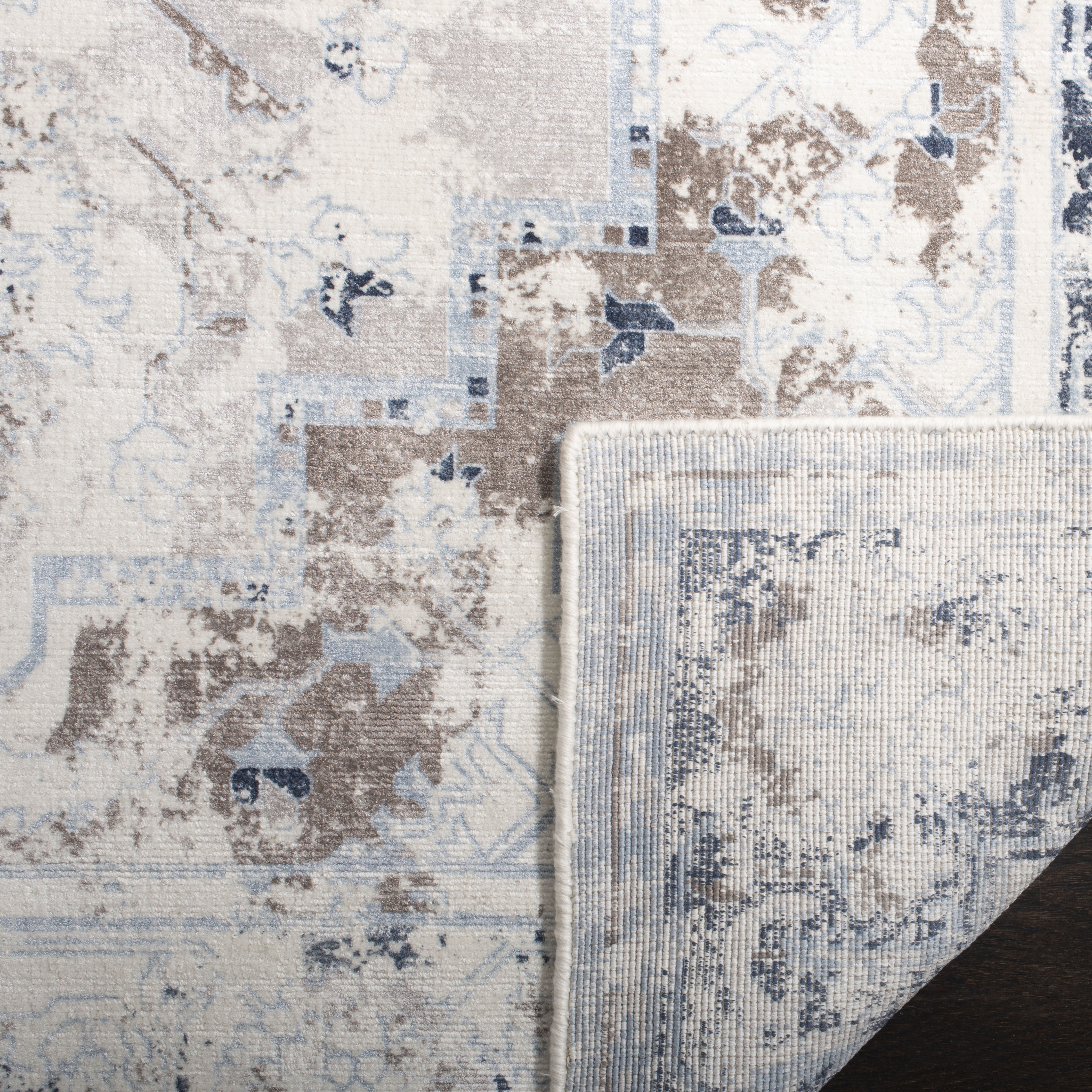 Safavieh Mirage Bethanie Distressed Area Rug, Blue/Creme, 6' x 9'