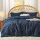 thumbnail image 1 of Juego de edredón Bedsure Queen azul marino con 2 fundas de almohada, 1 of 7