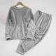 thumbnail image 1 of Conjunto de pijama de terciopelo grueso y cálido para mujer, de color liso y holgado, con pantalones de poliéster para invierno., 1 of 6
