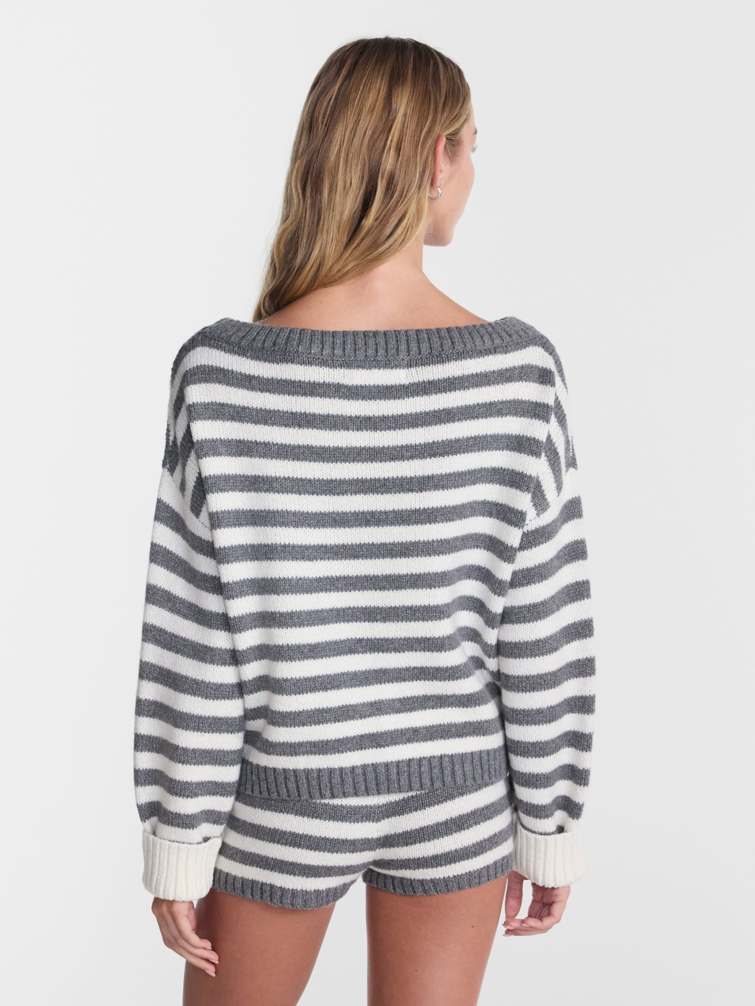 No Boundaries Sweater and Shorts Set, 2 Piece, Women's XXS-XXL