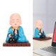 thumbnail image 5 of Juguete de Estatuilla de Pequeño Monje Solar Sensor de Energía de la Luz Asintiendo Automáticamente Estatuas de Monje Budista Tablero de Instrumentos del Automóvil Adorno de ANGGREK Otros, 5 of 8