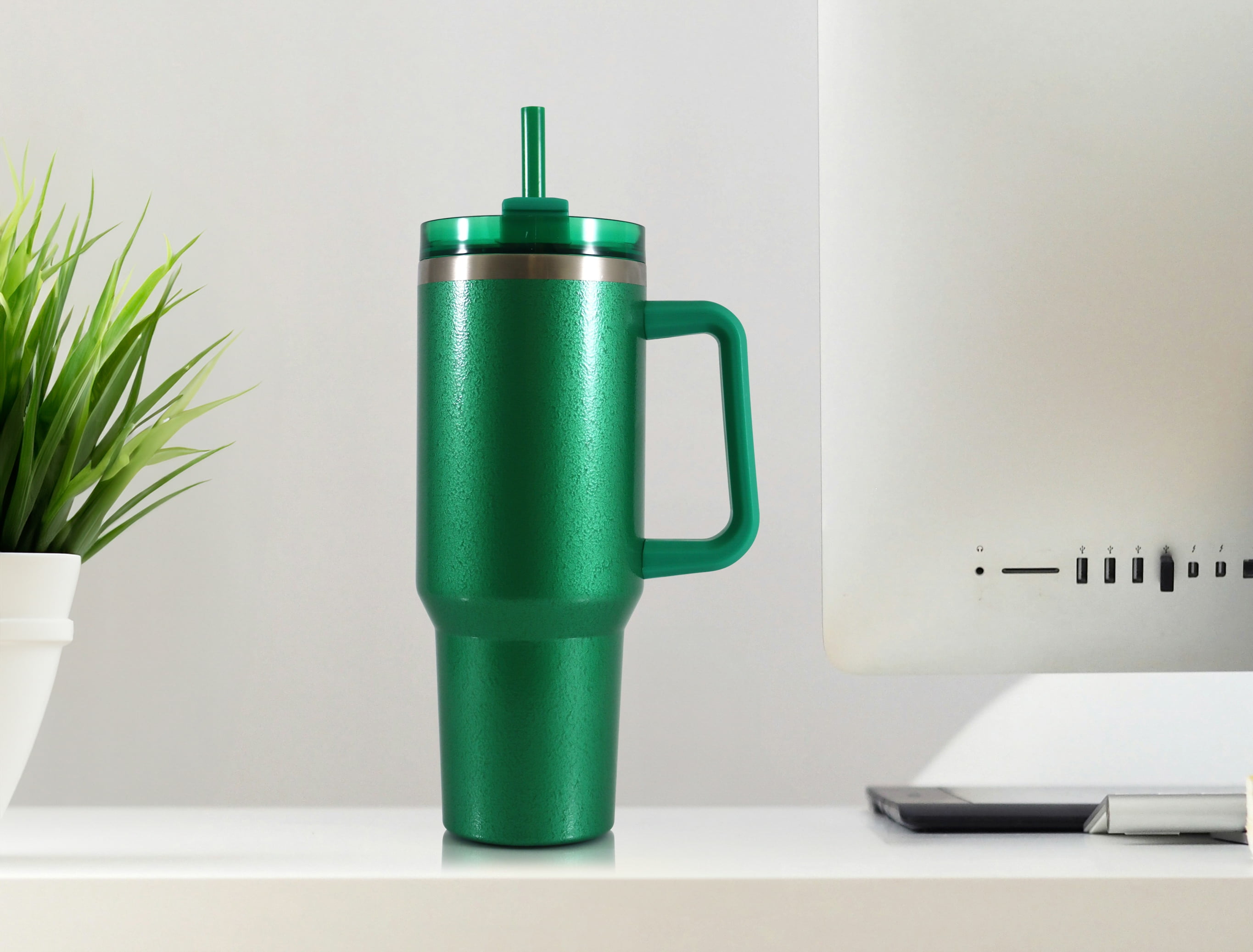Mainstays 40 oz Stainless Steel Tumbler with Straw and Handle, Double Wall Insulated, Green Hammertone