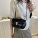 thumbnail image 2 of Bolsos de mensajero para mujer, bolsos de hombro con cadena, bolsos cruzados cuadrados a la moda (negro) Likrtyny Para Estrenar, 2 of 5