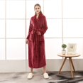 thumbnail image 1 of Camisón de franela de gran tamaño para parejas de otoño e invierno, bata de baño extendida gruesa con costuras de terciopelo Bei Bei para hombres y mujeres, 1 of 6