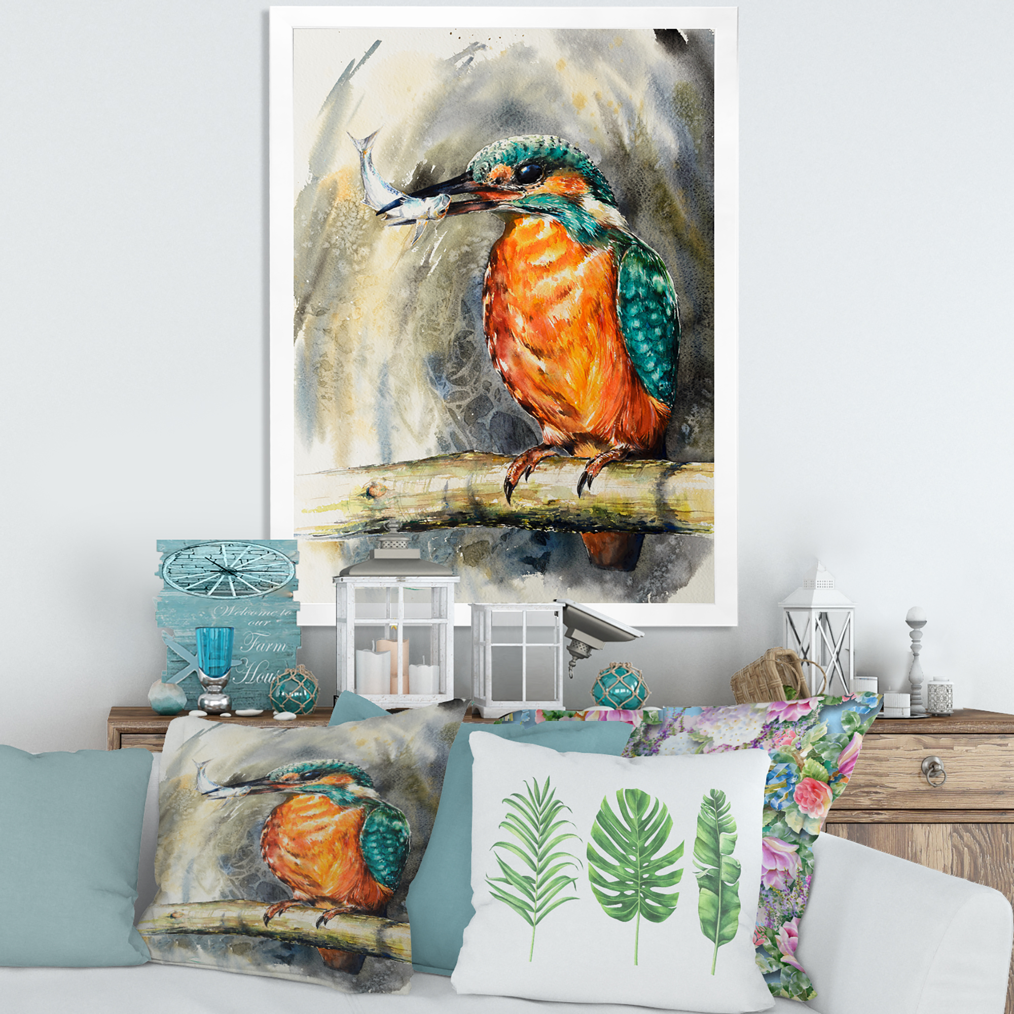 Designart 'Common Kingfisher On Branch Eating A Small Fish' Traditional Framed Art Print