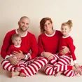 thumbnail image 1 of Conjunto de pijamas navideños 2024 con estampado de rayas para madre, padre e hijos, ropa de dormir informal suave de 2 piezas, atuendo de aspecto familiar, 1 of 5