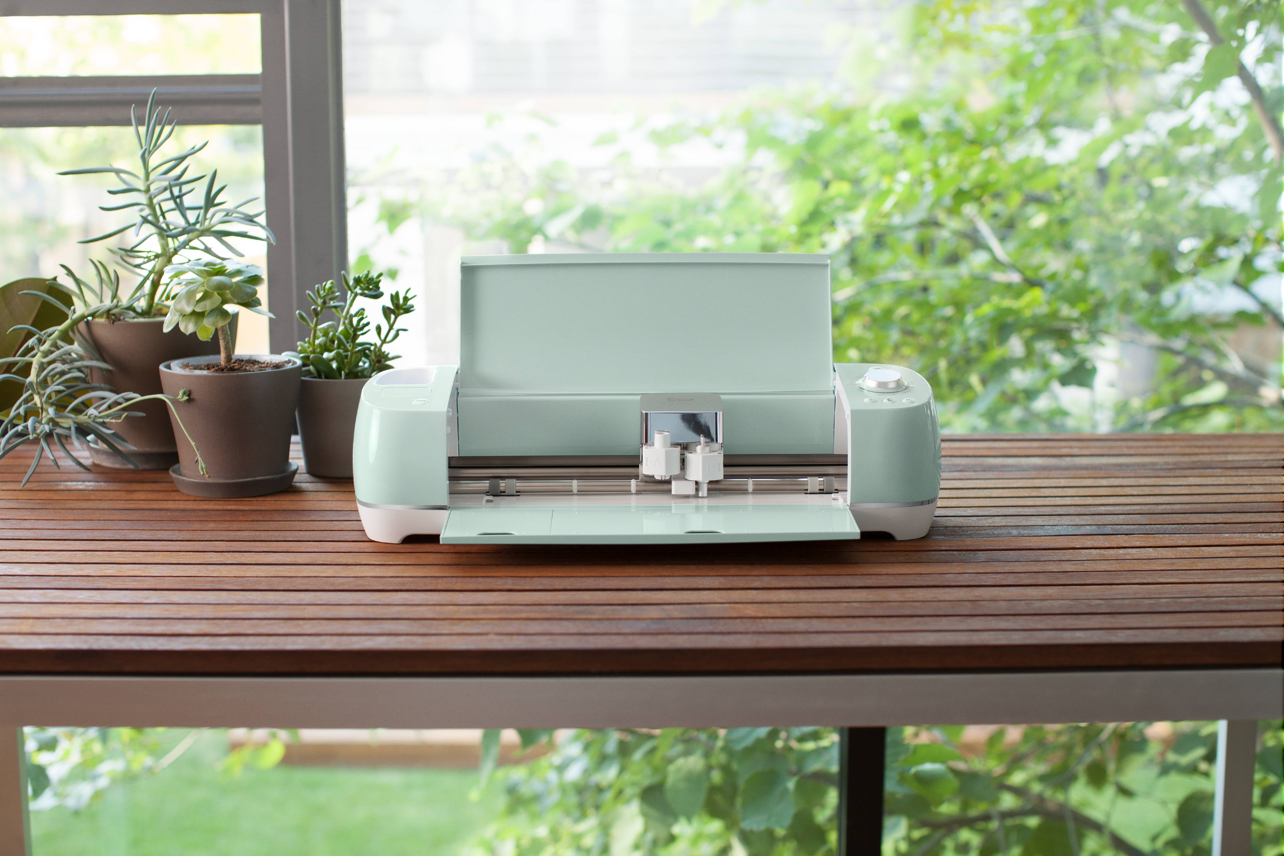 Cricut - Brandclub - Cricut Explore Air 2 Mint Cutting