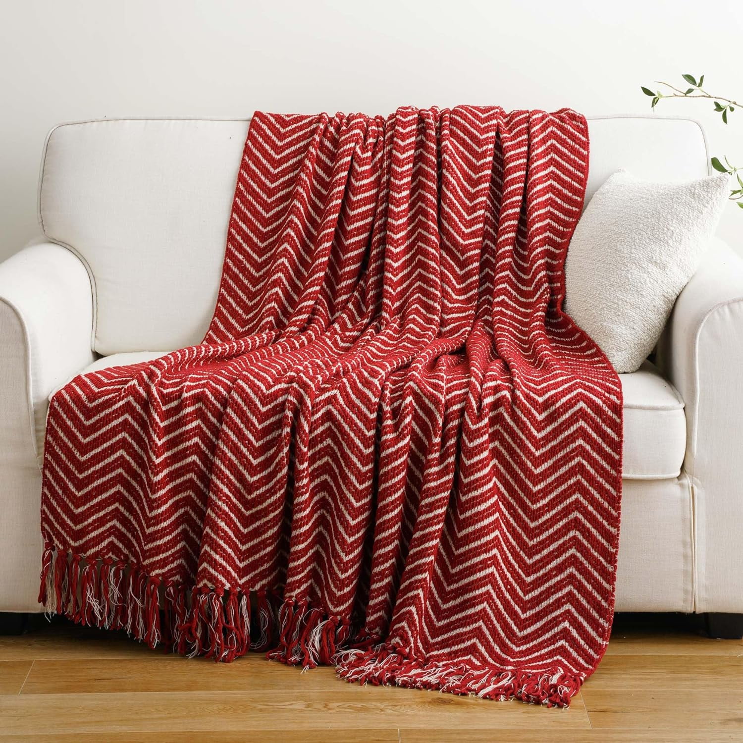 SURJDE Red Throw Blanket for Couch Decorative Knit Red Blanket for Bed Super Soft Warm Christmas Red Throws for Fall Winter Accent Decor 50 x60