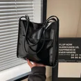 thumbnail image 4 of Nuevos bolsos de hombro de PU sólido de gran capacidad 2024, bolsos cruzados casuales de moda de alta calidad para mujeres, bolsas femeninas, 4 of 5