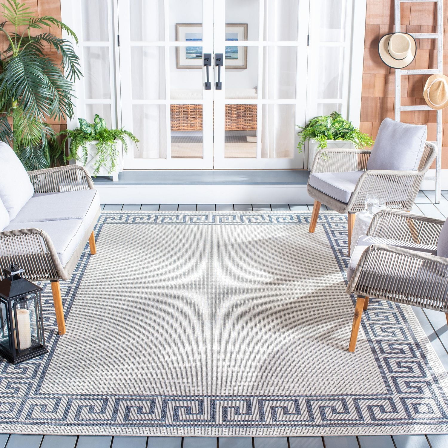 SAFAVIEH Bermuda Isidora Geometric Machine Washable Indoor/Outdoor Area Rug