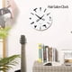 thumbnail image 2 of Reloj de pared con herramientas para peluqueros y estilistas, moderno, de cuarzo 3D, sin tictac, para salón de belleza, para decoración del hogar, regalo, 2 of 4