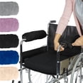 thumbnail image 1 of Par de fundas para reposabrazos Vive para sillas de ruedas, espuma viscoelástica, piel de oveja, 1 of 9