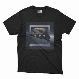 VINTAGE Too Close to Touch - Modern Love Affair Classic T-Shirt Man Woman Size S-5XL