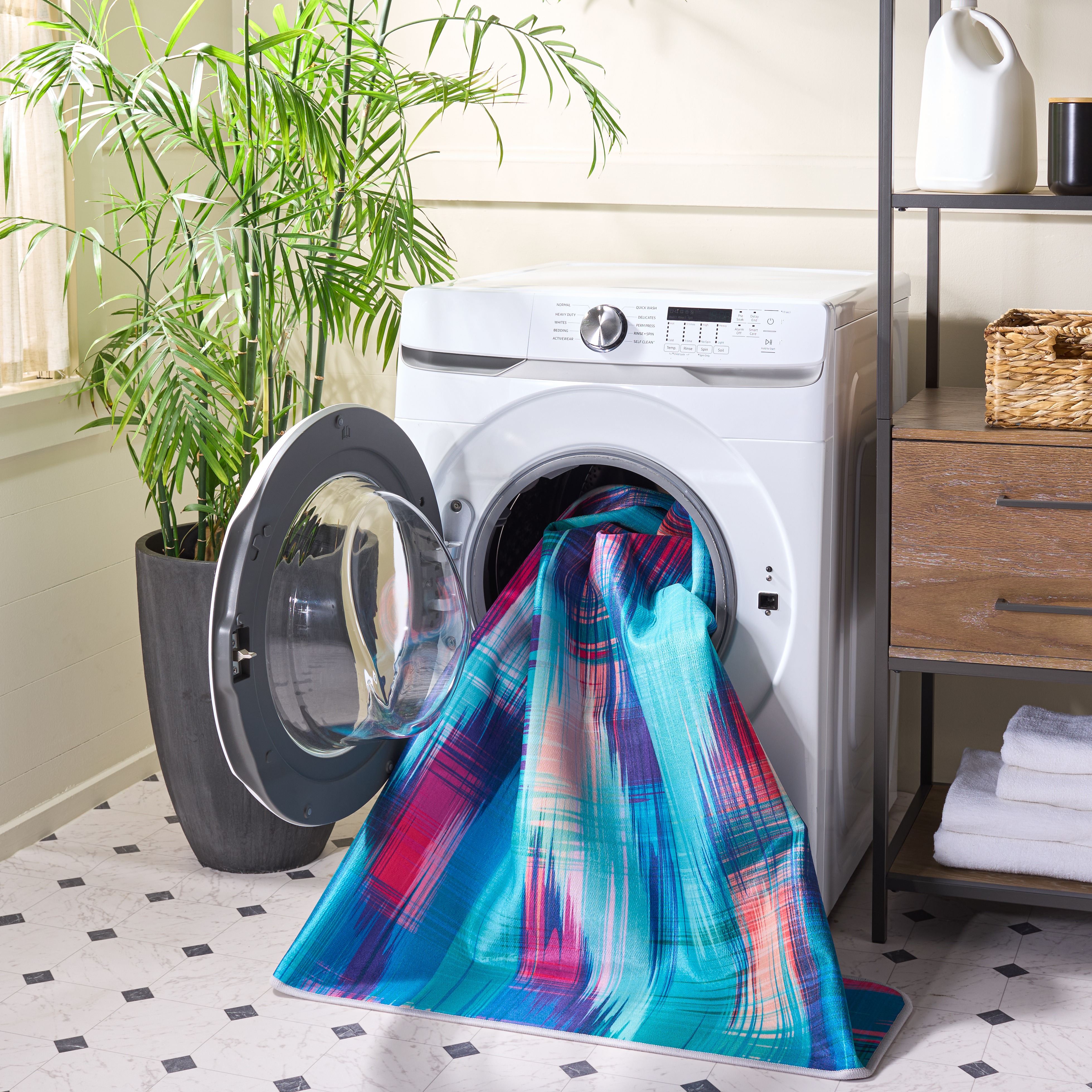 Safavieh Daytona Amable Geometric Polyester Machine Washable Area Rug, Turquoise/Fuchsia, 5'1" x 7'6"