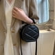 thumbnail image 4 of Bolso bandolera sencillo de nueva moda, tendencia de ocio, bolso de hombro de PU, pequeño bolso redondo, negro, 4 of 5