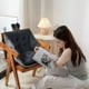 thumbnail image 1 of Cojín de terciopelo para silla de oficina con espuma viscoelástica, asiento y respaldo ergonómicos para oficina en casa, comodidad y alivio de la postura. Aestivo | Gris oscuro | AESTIVO, 1 of 7