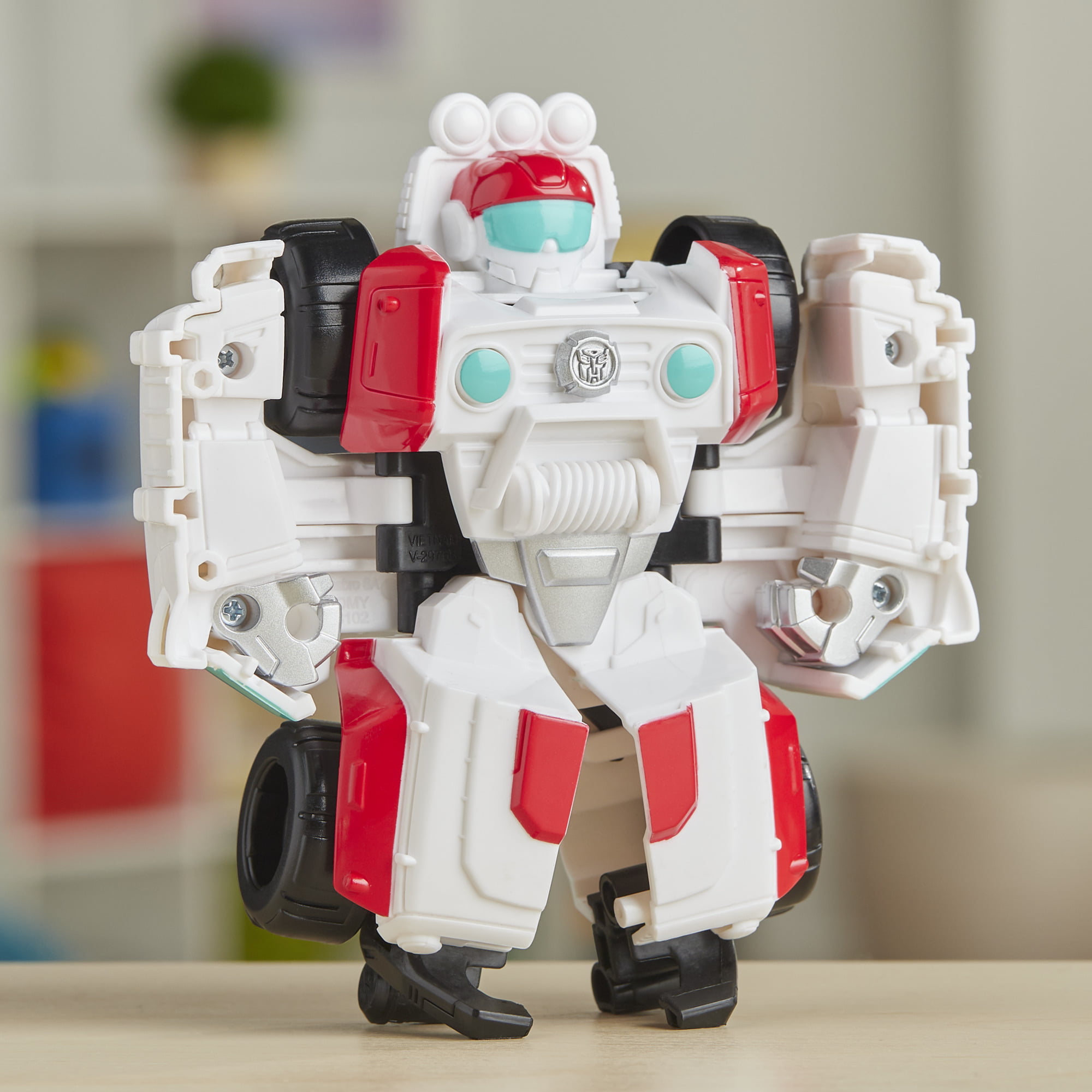 Playskool Heroes Transformers Rescue Bots Medix The Doc-Bot 
