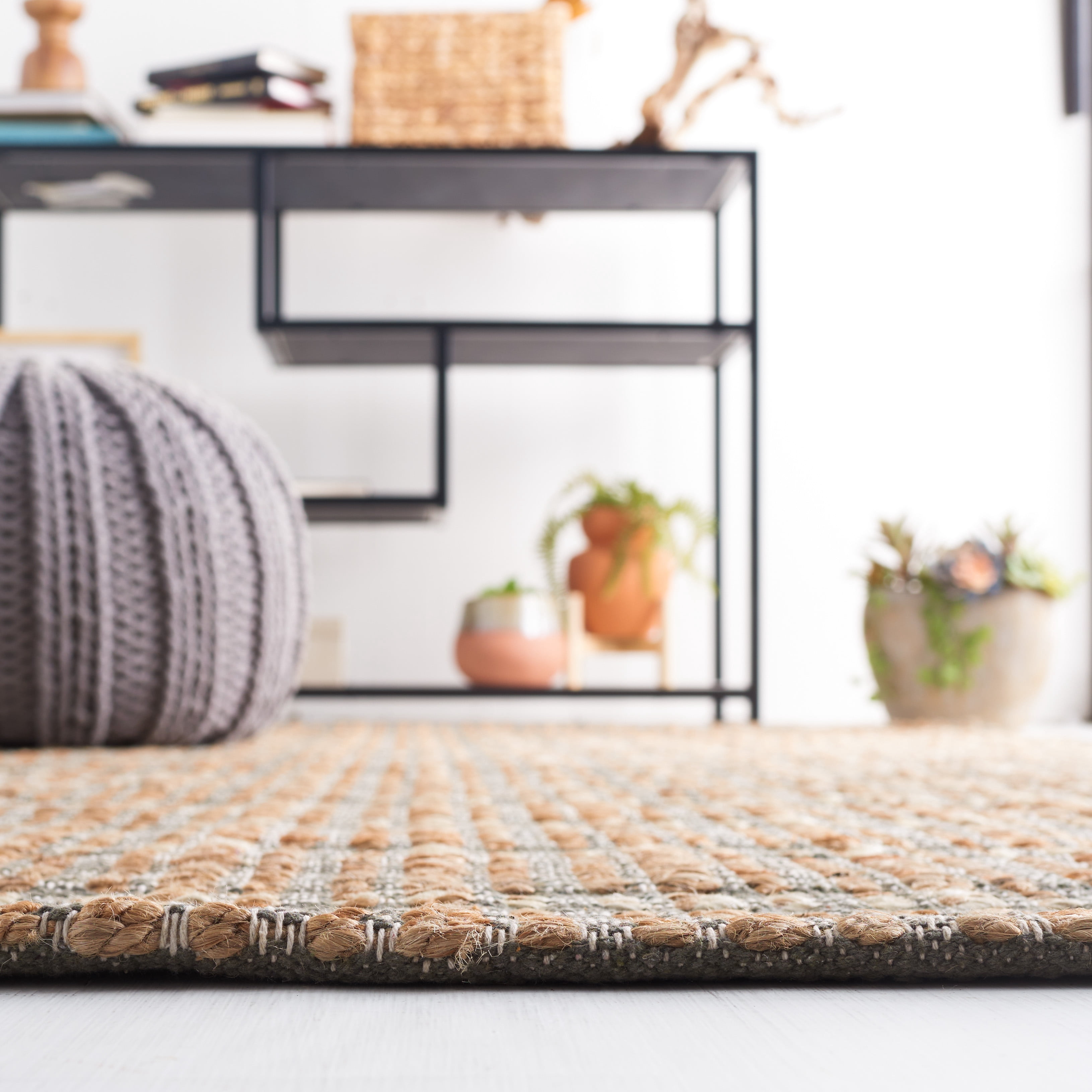SAFAVIEH Natural Fiber Kostadin Striped Area Rug, Olive/Natural, 7' x 7' Round