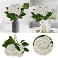 thumbnail image 2 of Cinco flores decorativas pequeñas de franela con imitación de rosa y perlas, para bodas y decoración, 2 of 8