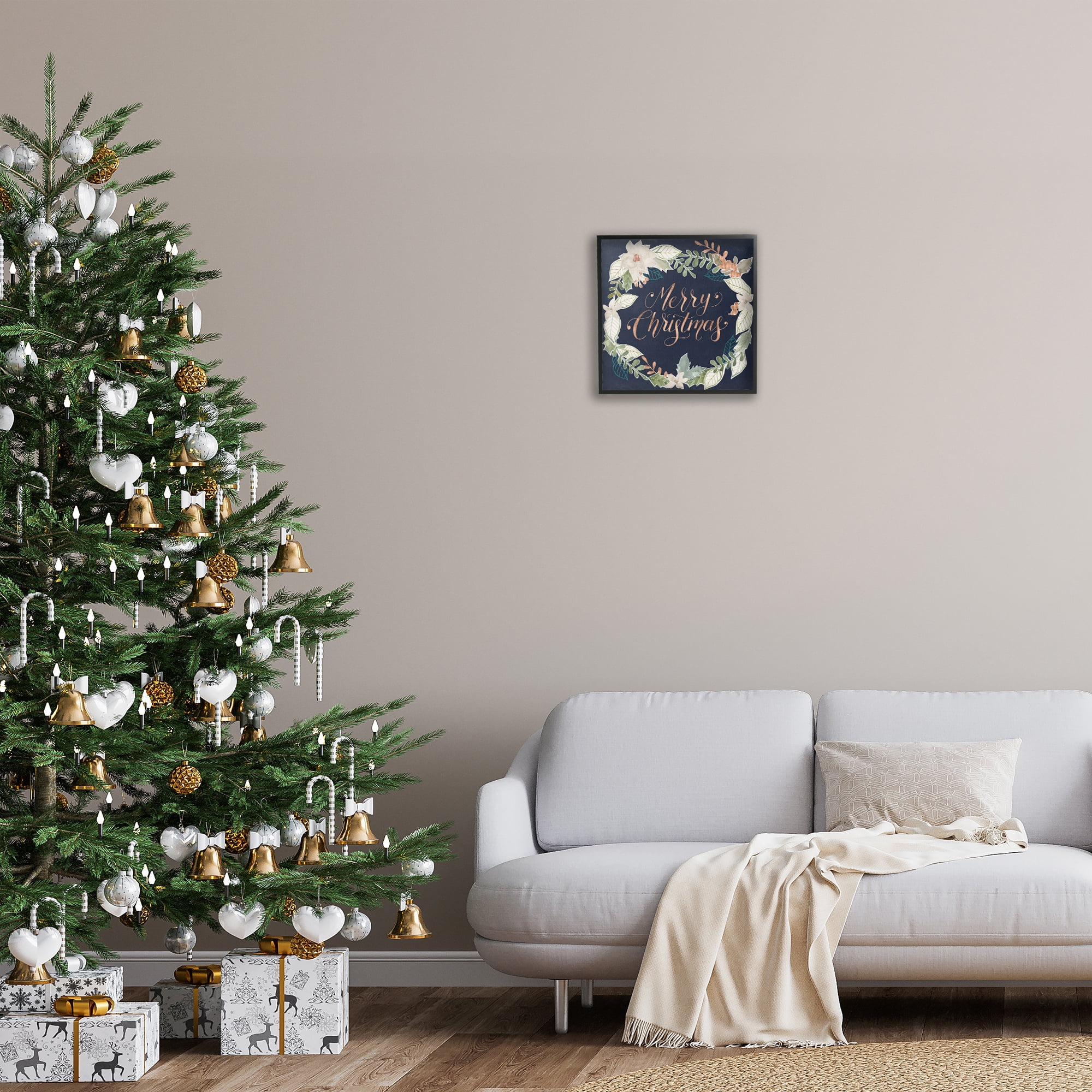 Stupell Industries Traditional Christmas Wreath Holiday Painting Black Framed Art Print Wall Art, 17 x 17