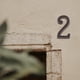 thumbnail image 4 of Números de casa de hierro forjado negro del 0 al 9 para puertas de hoteles y hogares con revestimiento metálico. Número 2, 4 of 9
