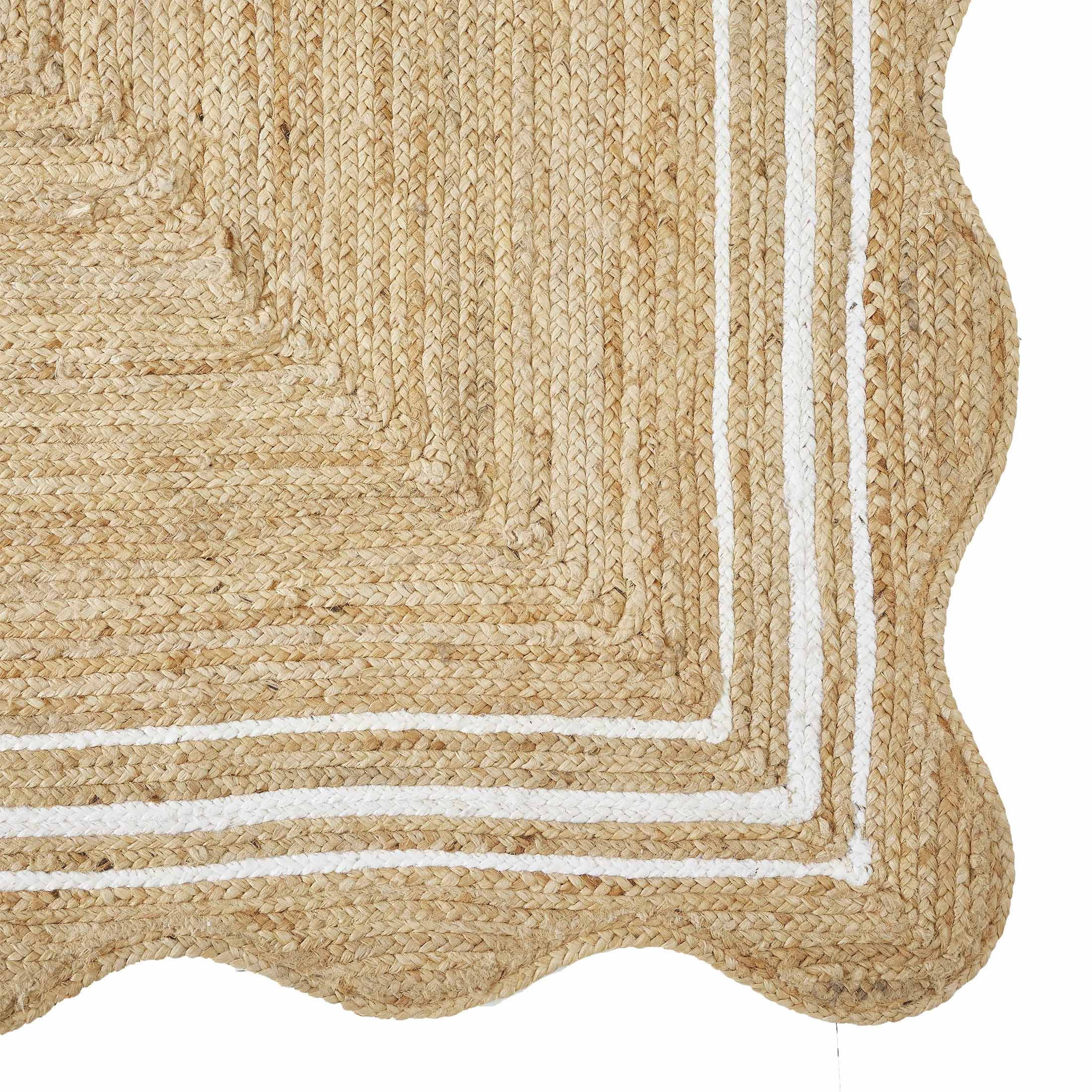 My Texas House Natural/White Scallop Jute with Border Area Rug, 8' x 10'