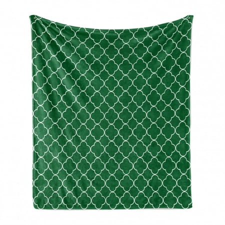 

Quatrefoil Soft Flannel Fleece Throw Blanket 4 Leaf Clover Flower on Moroccan Trellis Mosaic Pattern Traditional Digital Print Cozy Plush for Indoor and Outdoor Use 70 x 90 Green by Ambesonne