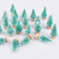 thumbnail image 2 of Árboles navideños de sisal para nieve y escarcha, 24 unidades, verdes con base de madera, 2 of 5