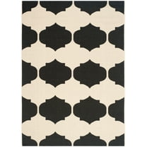 SAFAVIEH Courtyard Elwyn Geometric Indoor/Outdoor Area Rug, Beige/Black, 5'3" x 7'7"