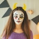 thumbnail image 2 of KAKOWELY Diadema con cuernos de diablo para Halloween, tocado con cuernos de demonio, disfraz de diablo amarillo, disfraz de Halloween, diadema de cosplay para mujeres, hombres y niñas, 2 of 4