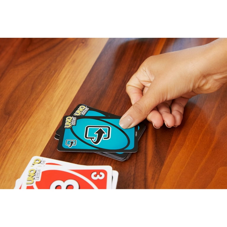 UNO Flip! Card Game for Kids, Adults & Family Night with Double-Sided  Cards, Light & Dark 