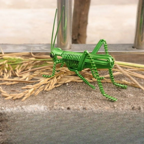 Handmade Aluminum Wire Grasshopper Figurine Insect Metal Craft Sculpture Kids Educational Gift Home Decor