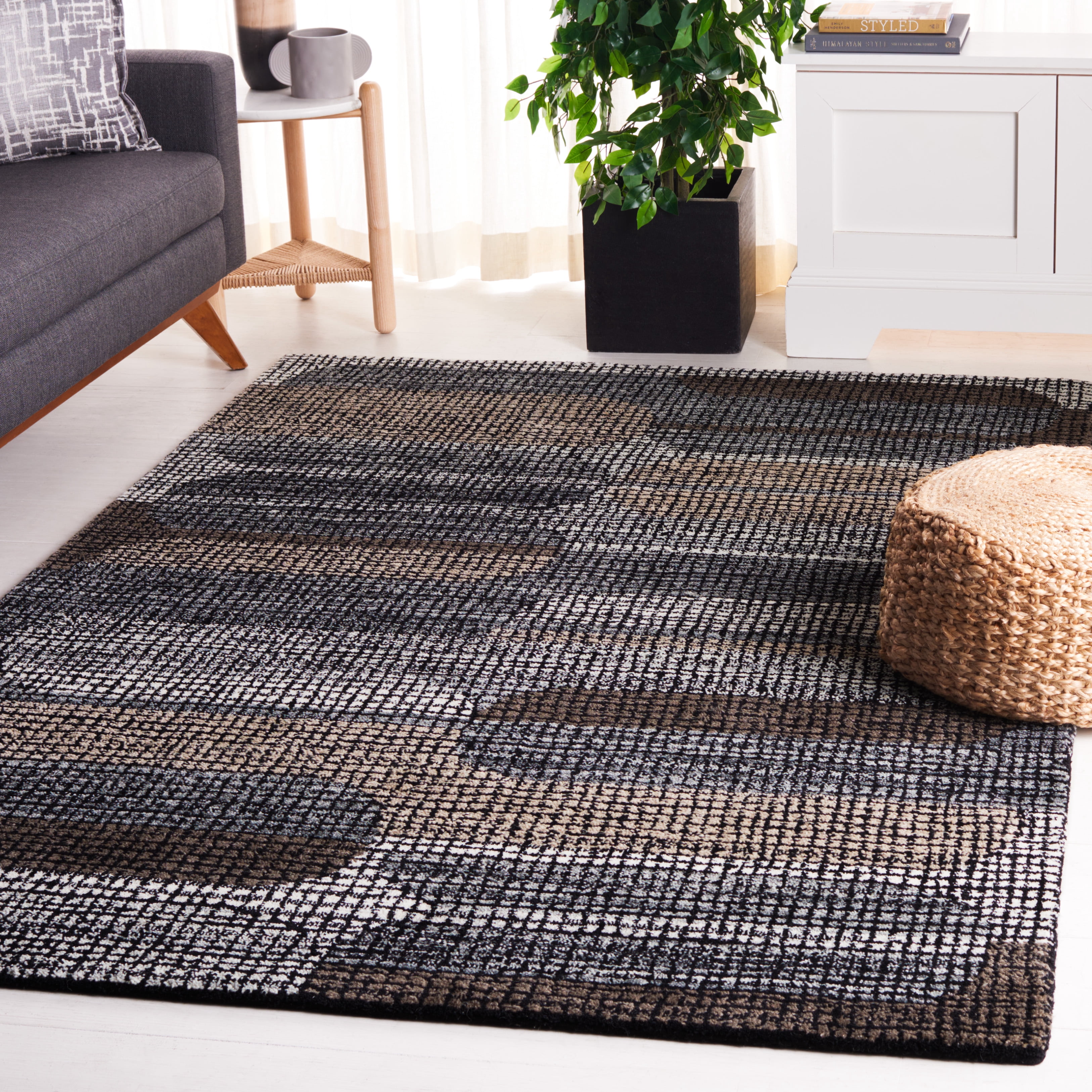SAFAVIEH Fifth Avenue Delroy Abstract Area Rug, Grey/Beige, 5' x 8'