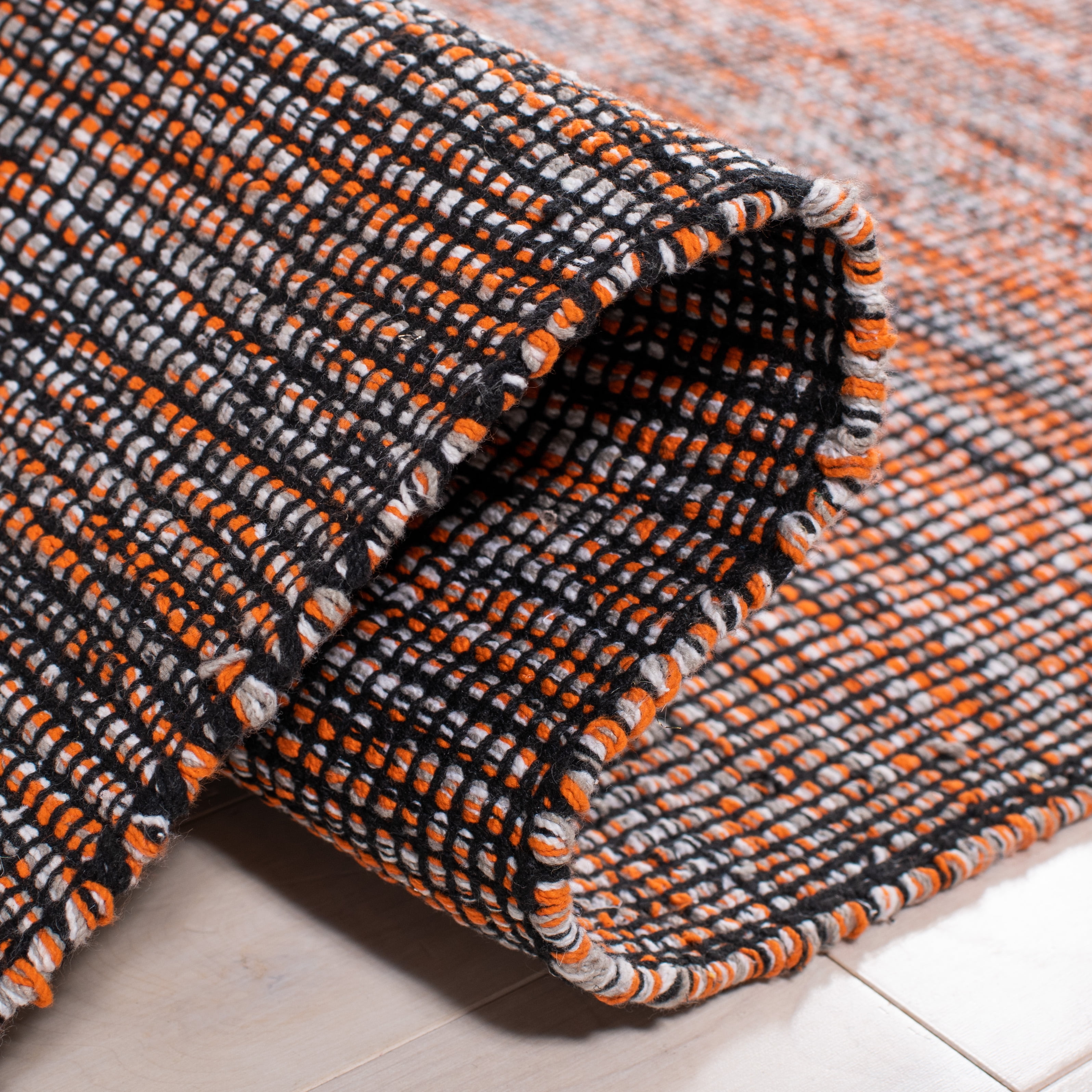 SAFAVIEH Montauk Kelsey Distressed Cotton Area Rug, Orange/Black, 8' x 10'