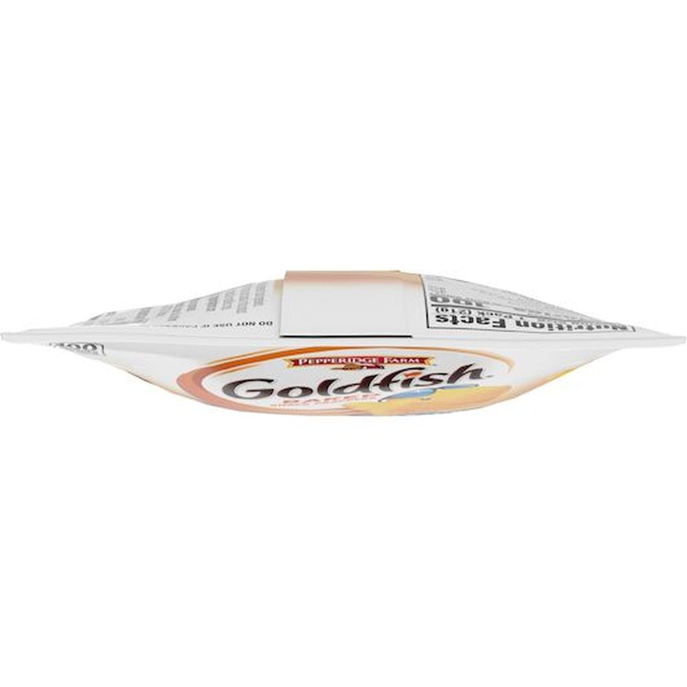 Pepperidge Farms Goldfish Cheddar Whole Grain Crackers, 0.75 Ounce bag -- 300 per Case.