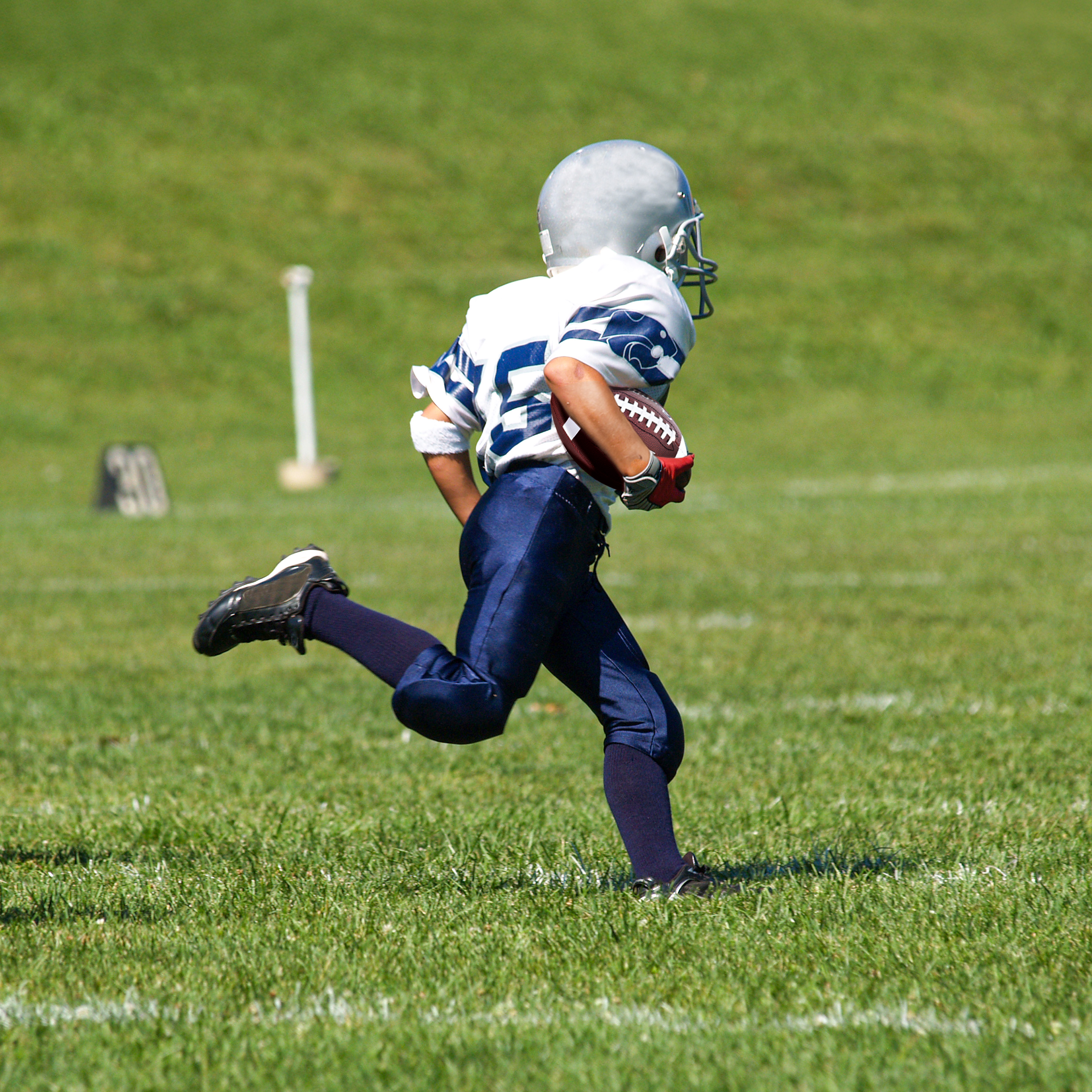 Franklin Sports Peewee Football Extra Grip 1000 photo 4