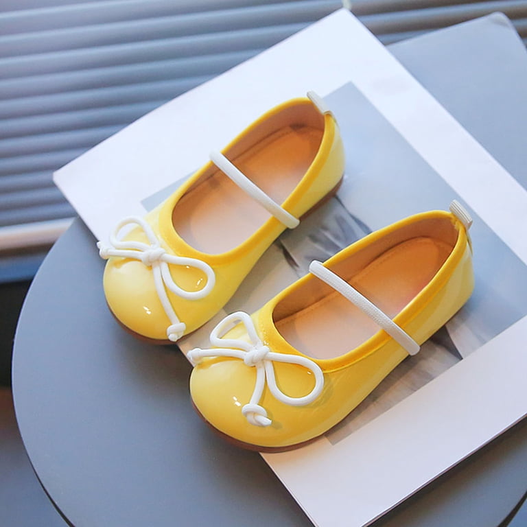 Noldares Girls School Uniform Shoes Mary Jane Flats,Low Heel Princess Hook and Loop Dress Shoes for School Party Wedding(Yellow,1.5) Noldares Girls School Uniform Shoes Mary Jane Flats,Low Heel Princess Hook and Loop Dress Shoes for School Party Wedding(Yellow,1.5)
