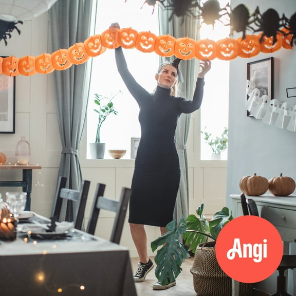 Halloween Décor Help 3 hr