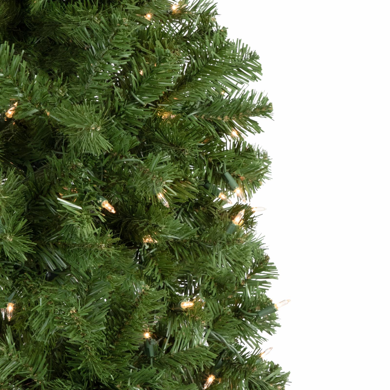 Northlight Clear Prelit Incandescent Green Hinged Spruce Christmas Tree, 7.5'
