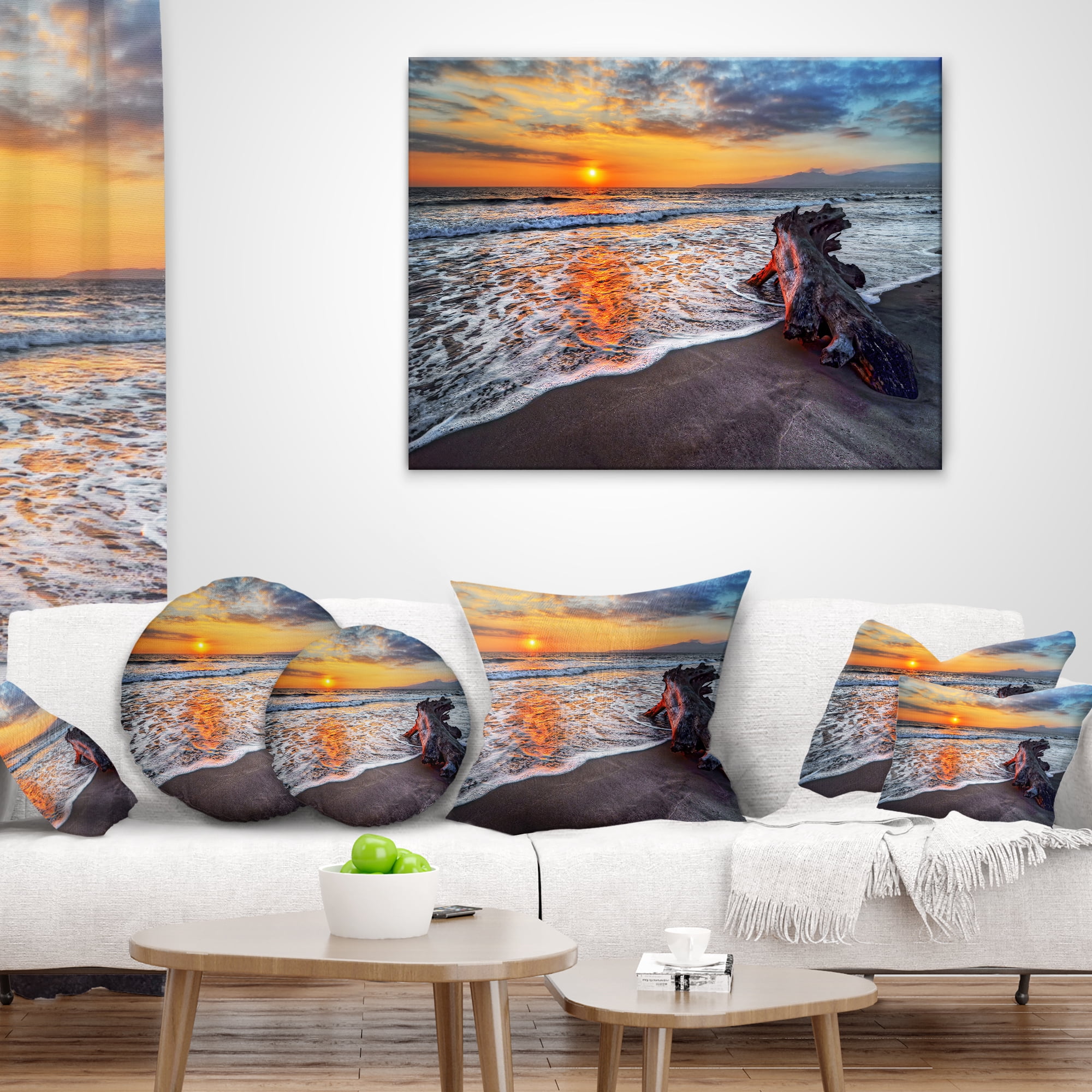 Designart Fantastic Sandy Shore at Sunset - Seashore Throw Pillow - 18x18