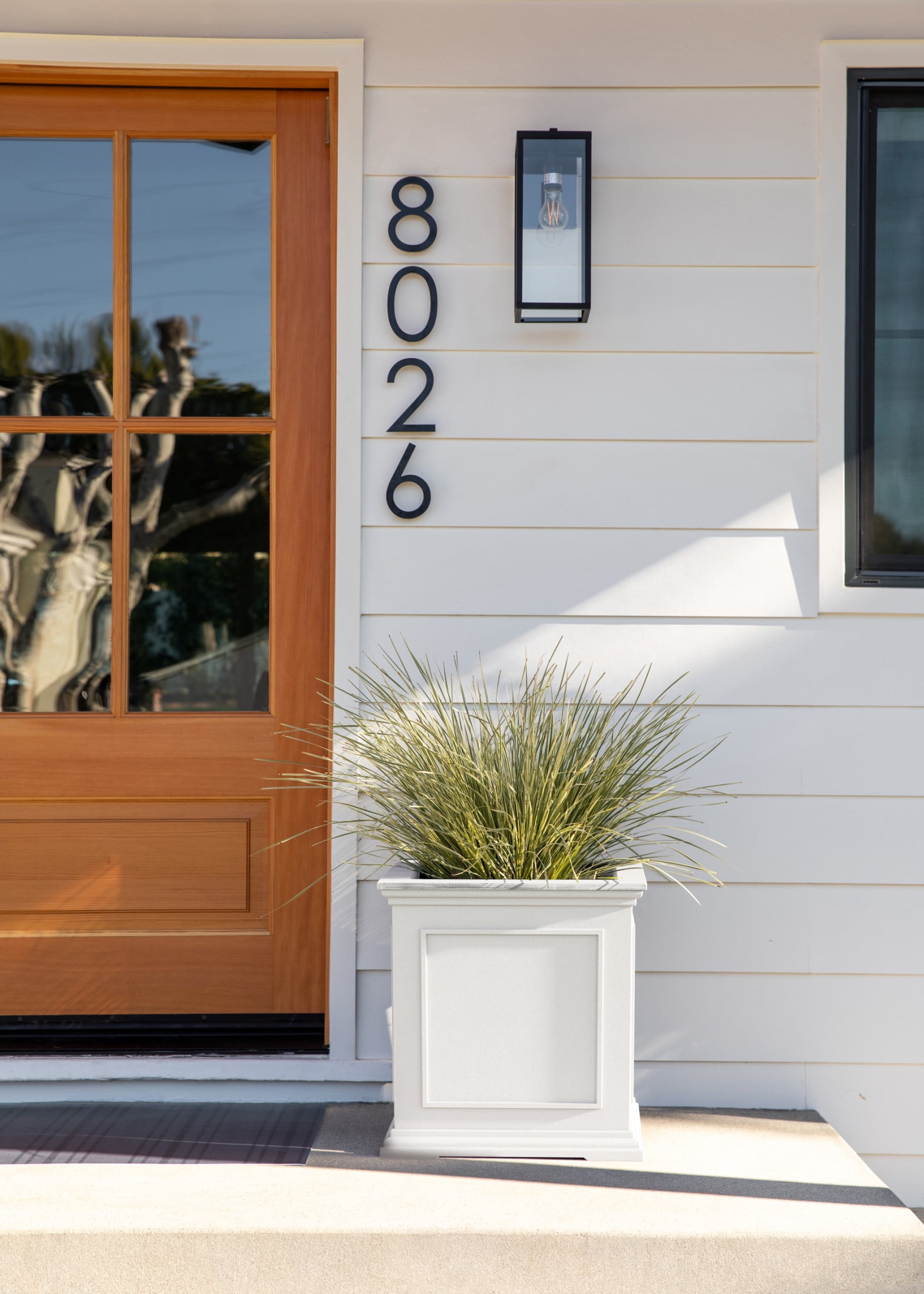 Veradek Brixton Cube 20" Plastic Planter - White