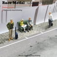thumbnail image 2 of 1:64 Figuras de resina Muñecas Personaje Miniatura Diseño de calle Diorama Maleta negra Zulema Figura de personas de modelos en miniatura, 2 of 5